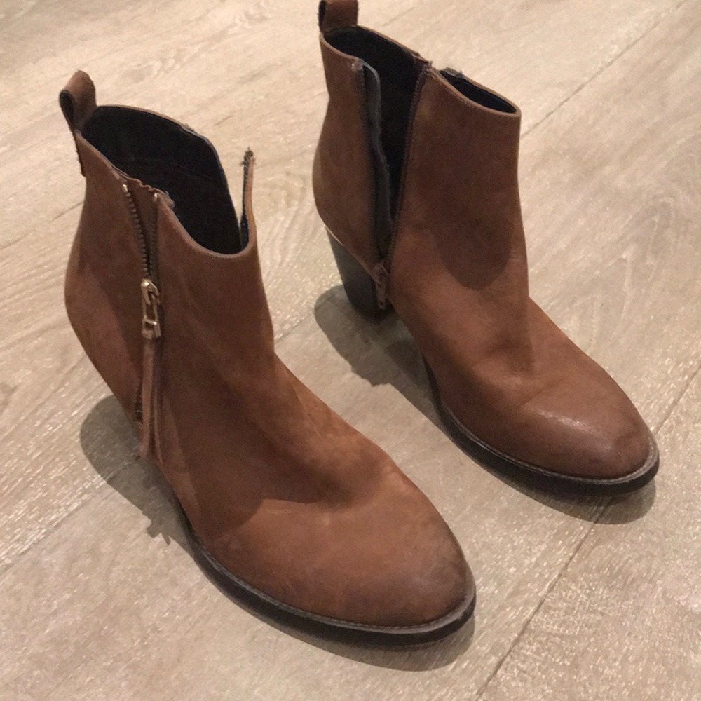 Steve Madden booties